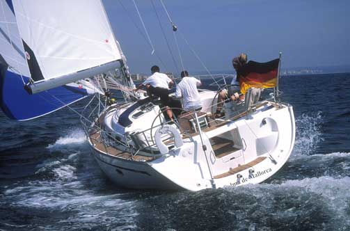 Charter Yacht zu chartern bei Sunja Yachting Bavaria 42 Cruiser 6